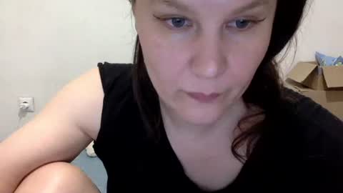 Snapshot of caffeinated_lamb chatting on 06/06/26, 05:50 Lamb online show from 06/06/26, 05:50