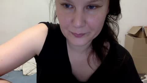 Snapshot of caffeinated_lamb chatting on 06/08/26, 05:57 Lamb online show from 06/08/26, 05:57