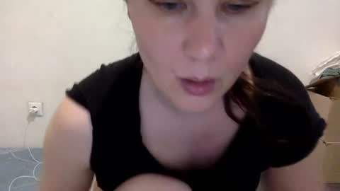 Snapshot of caffeinated_lamb chatting on 06/11/26, 05:55 Lamb online show from 06/11/26, 05:55