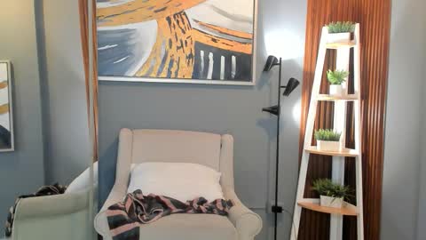 Snapshot of cailing chatting on 02/24/26, 11:08 I am Katherine online show from 02/24/26, 11:08