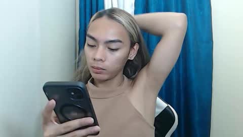 caitessa_bellemoir online show from 03/22/26, 08:45