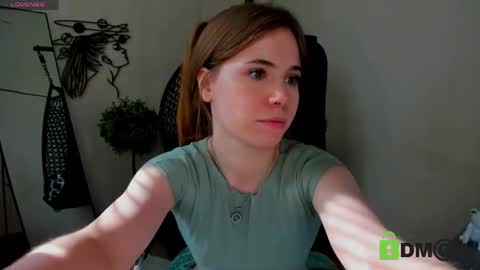 Snapshot of caitlin_c chatting on 06/09/26, 05:08 caitlin_c online show from 06/09/26, 05:08