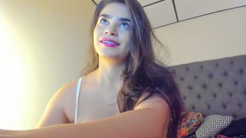 Snapshot of caitlingomez0 chatting on 10/21/25, 02:07 caitlingomez0 online show from 10/21/25, 02:07