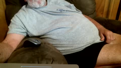 Snapshot of cajungrey75 chatting on 06/01/26, 06:42 cajungrey online show from 06/01/26, 06:42