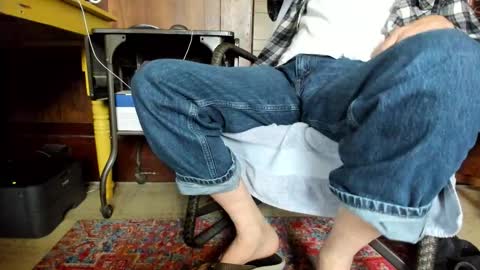 Snapshot of cali1962 chatting on 12/22/25, 07:33 Cal online show from 12/22/25, 07:33