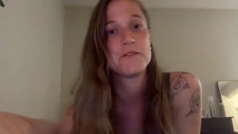 Snapshot of cali_june chatting on 06/21/26, 03:09 Cali Junicorn the Third online show from 06/21/26, 03:09