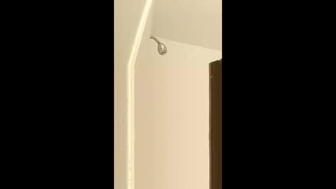 caliboy01990872 online show from 04/21/26, 07:14