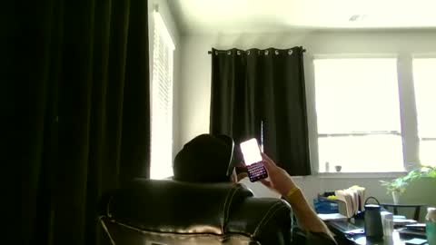 Snapshot of caligrown1154 chatting on 06/18/26, 12:33 caligrown1154 online show from 06/18/26, 12:33