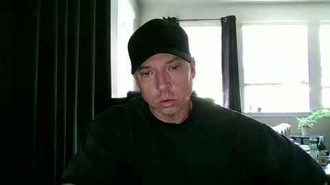 Snapshot of caligrown1154 chatting on 06/29/26, 04:07 caligrown1154 online show from 06/29/26, 04:07