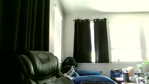 Snapshot of caligrown1154 chatting on 07/01/26, 09:47 caligrown1154 online show from 07/01/26, 09:47
