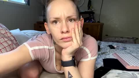 Snapshot of caliibaddie chatting on 02/23/25, 04:57 caliibaddie online show from 02/23/25, 04:57