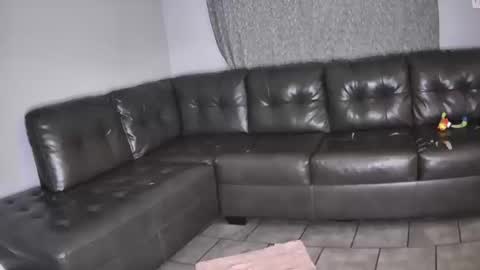 Snapshot of caliibaddie chatting on 10/14/25, 05:52 caliibaddie online show from 10/14/25, 05:52