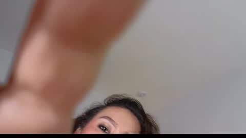 Snapshot of calipso_parisi chatting on 06/16/26, 02:52 Calipso Parisi online show from 06/16/26, 02:52