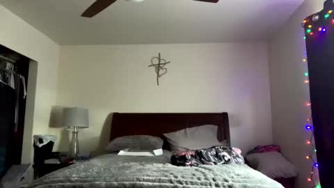 calishop1 online show from 12/12/24, 07:48