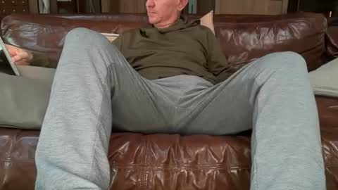 CaliStraight online show from 04/23/26, 02:35