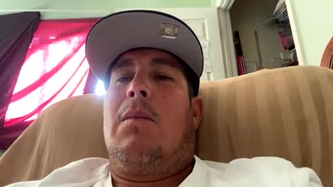 Snapshot of calitime760 chatting on 02/23/25, 09:37 calitime760 online show from 02/23/25, 09:37