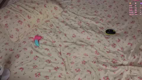 Nancy  Please thumbs up me  online show from 11/28/25, 07:44