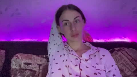 Anna online show from 12/24/24, 11:22