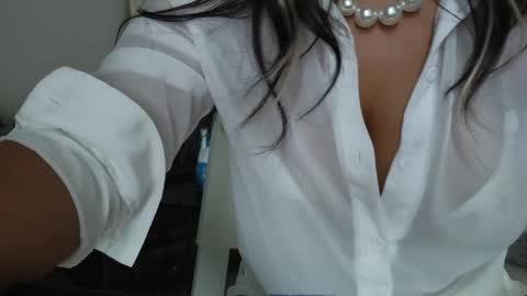 Call Me Linda online show from 04/01/26, 04:02