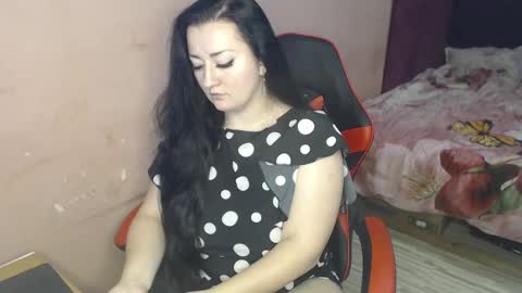 Shaya online show from 12/25/24, 01:41