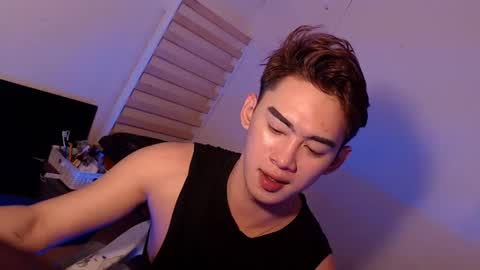 Snapshot of callme_gameslayer chatting on 12/03/24, 02:47 Arthr online show from 12/03/24, 02:47