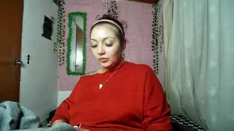 Snapshot of callme_lolas chatting on 05/01/26, 05:56 paula online show from 05/01/26, 05:56