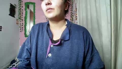 Snapshot of callme_lolas chatting on 05/15/26, 11:34 paula online show from 05/15/26, 11:34