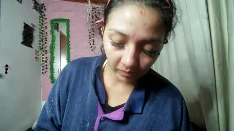 Snapshot of callme_lolas chatting on 05/16/26, 12:18 paula online show from 05/16/26, 12:18