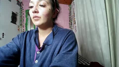 Snapshot of callme_lolas chatting on 05/16/26, 12:29 paula online show from 05/16/26, 12:29