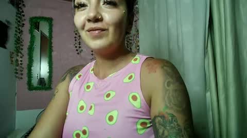 Snapshot of callme_lolas chatting on 05/30/26, 02:19 paula online show from 05/30/26, 02:19