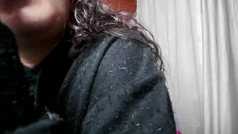 Snapshot of callme_lolas chatting on 06/02/26, 03:19 paula online show from 06/02/26, 03:19