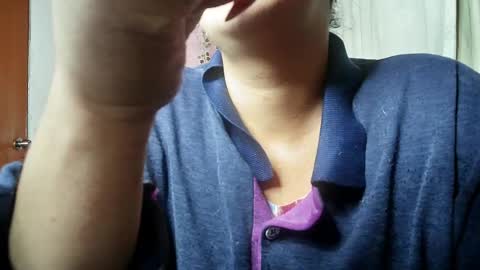 Snapshot of callme_lolas chatting on 06/09/26, 06:14 paula online show from 06/09/26, 06:14