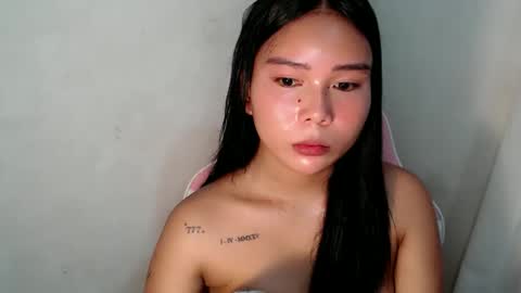 Snapshot of callme_remaxxx7 chatting on 10/14/25, 09:54 Rema online show from 10/14/25, 09:54