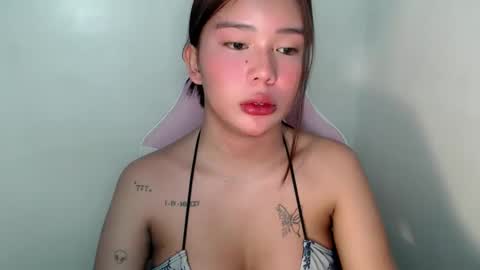 Snapshot of callme_remaxxx7 chatting on 05/23/26, 05:23 Rema online show from 05/23/26, 05:23