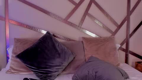 Snapshot of callmeanna_ chatting on 02/05/25, 02:08 Anna Banana online show from 02/05/25, 02:08