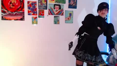 callmebluee online show from 06/24/26, 12:09