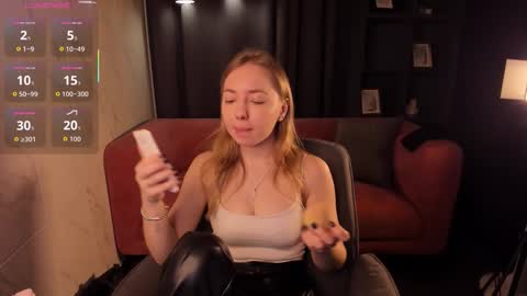 Nora online show from 11/13/25, 06:01