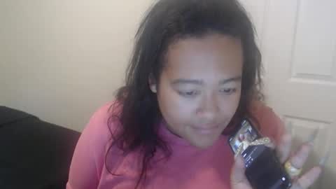 Snapshot of cals9x chatting on 11/08/25, 02:23 camzxoxox online show from 11/08/25, 02:23