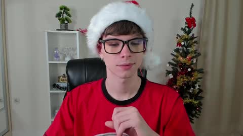 Hey I am Calvin  online show from 12/24/24, 07:11