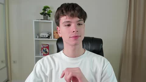 Hey I am Calvin  online show from 02/08/25, 07:05