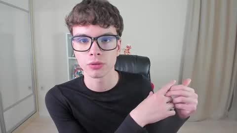 Hey I am Calvin  online show from 02/18/25, 07:09