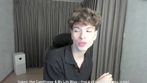 Hey I am Calvin  online show from 11/11/25, 02:17