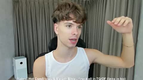 Hey I am Calvin  online show from 11/23/25, 07:08