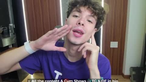 Hey I am Calvin  online show from 04/24/26, 05:15