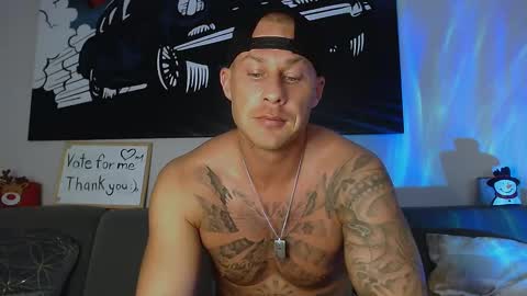Snapshot of calvinhunt69 chatting on 12/19/24, 11:57 Calvin online show from 12/19/24, 11:57