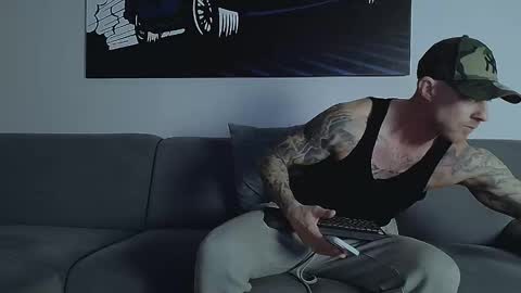 Calvin  online show from 11/20/25, 11:48