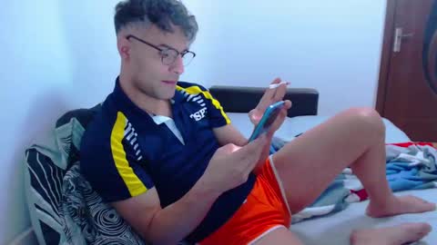 Snapshot of calvinjohnlad chatting on 01/05/25, 04:27 Calvinjohnlad online show from 01/05/25, 04:27