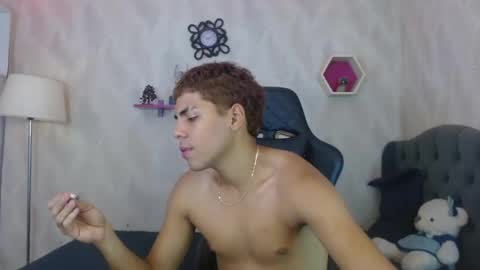 Snapshot of cam_sexyboy chatting on 09/21/25, 01:07 cam_sexyboy online show from 09/21/25, 01:07