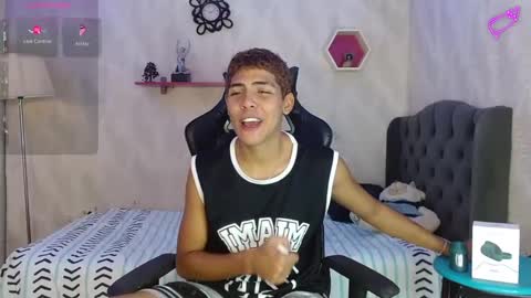 Snapshot of cam_sexyboy chatting on 10/05/25, 03:21 cam_sexyboy online show from 10/05/25, 03:21