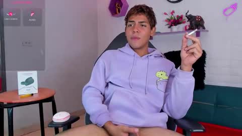 Snapshot of cam_sexyboy chatting on 10/20/25, 02:45 cam_sexyboy online show from 10/20/25, 02:45